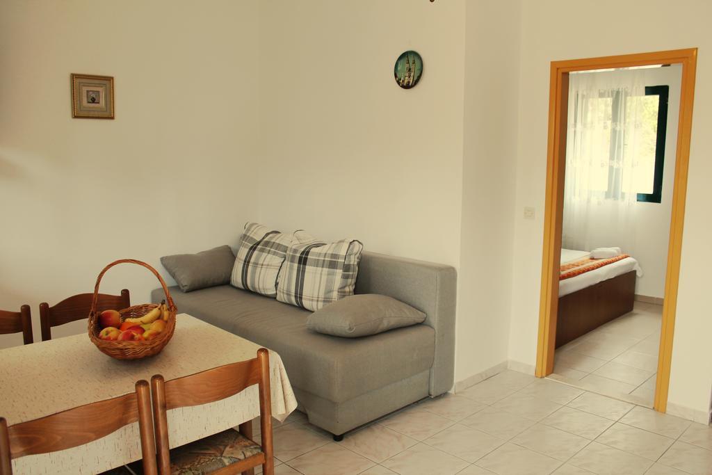 Apartments Lancek Иван Долац Екстериор снимка