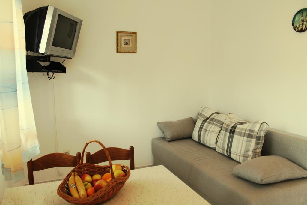 Apartments Lancek Иван Долац Екстериор снимка